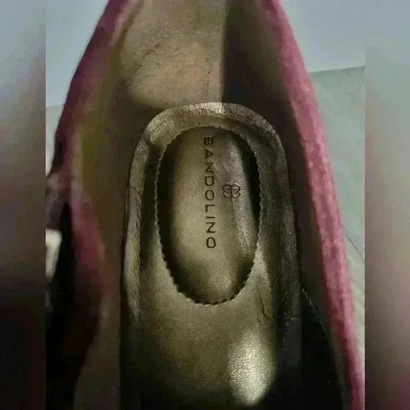 BANDOLINO merlot velvet booties. Size 10 - Picture 4 of 9